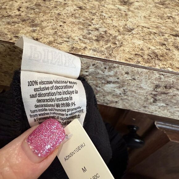 NWT Victoria’s Secret pink size medium black shorts - Picture 5 of 10